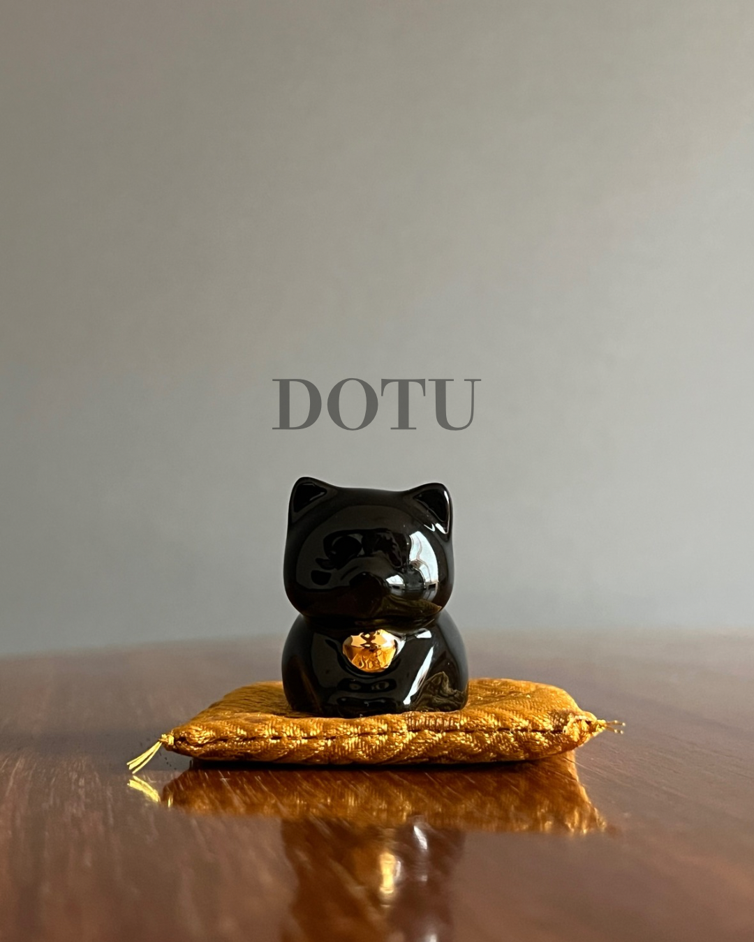 大人気】黒猫のなにとぞ猫だから KUROZO 座布団金色 – 縁起屋dotu 大人気】黒猫のなにとぞ猫だから KUROZO 座布団金色 – 縁起屋dotu