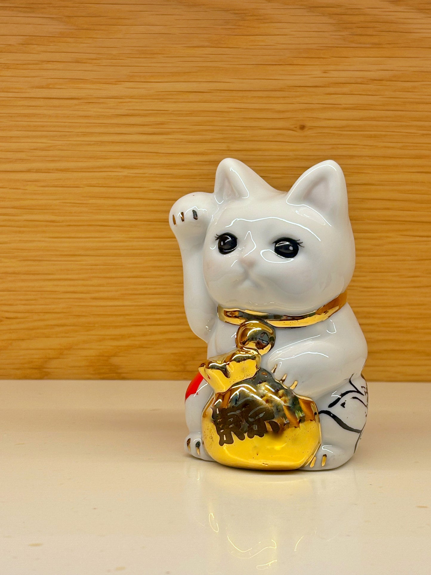 金運に特化した『金着招き猫™︎』 金襴座布団と同時にカートに入れると300円OFF